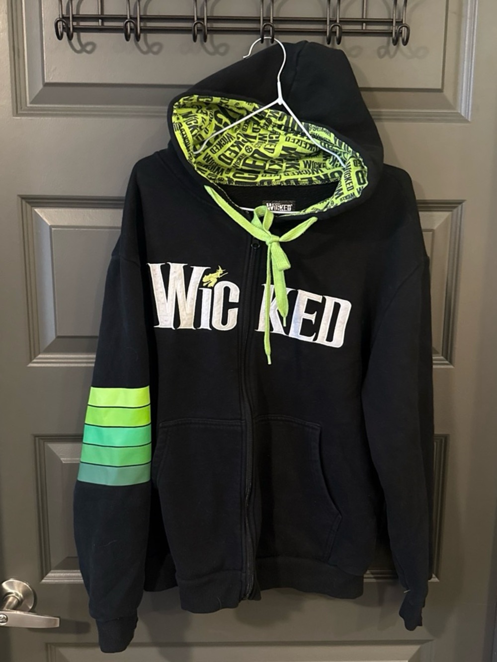 Wicked Official Broadway Merchandise Black Full-Zip Hoodie Size M